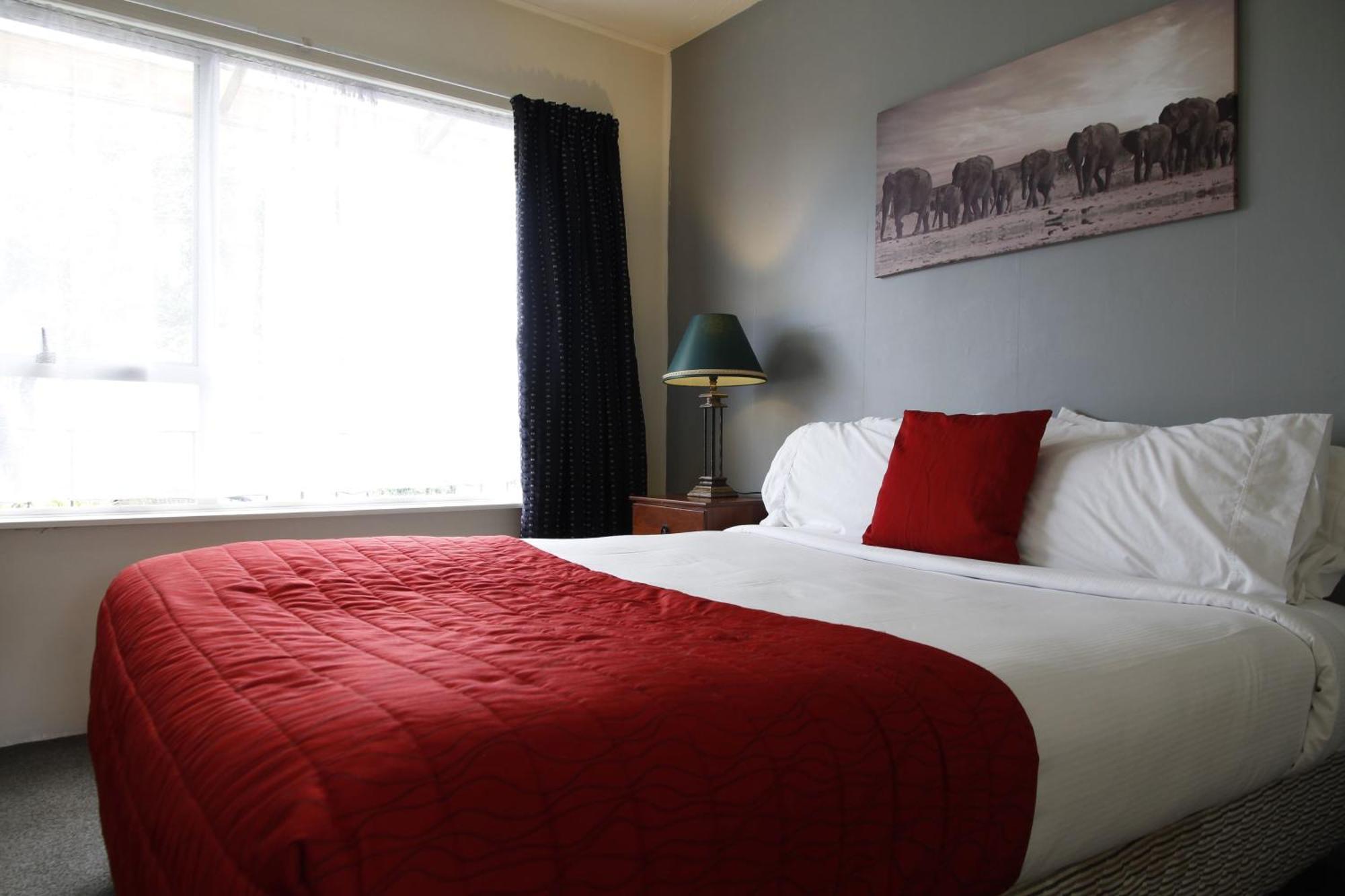 Cranford Cottages And Motel Крайстчърч Екстериор снимка
