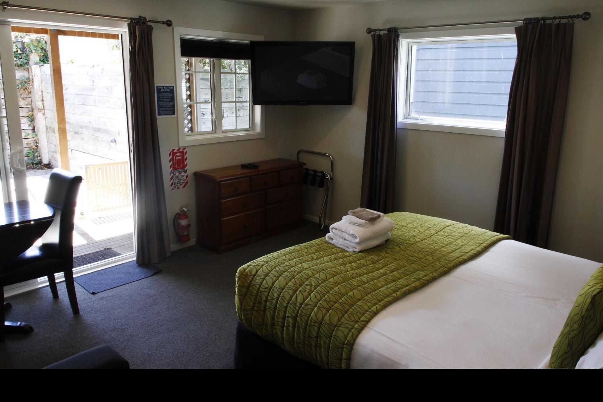 Cranford Cottages And Motel Крайстчърч Екстериор снимка
